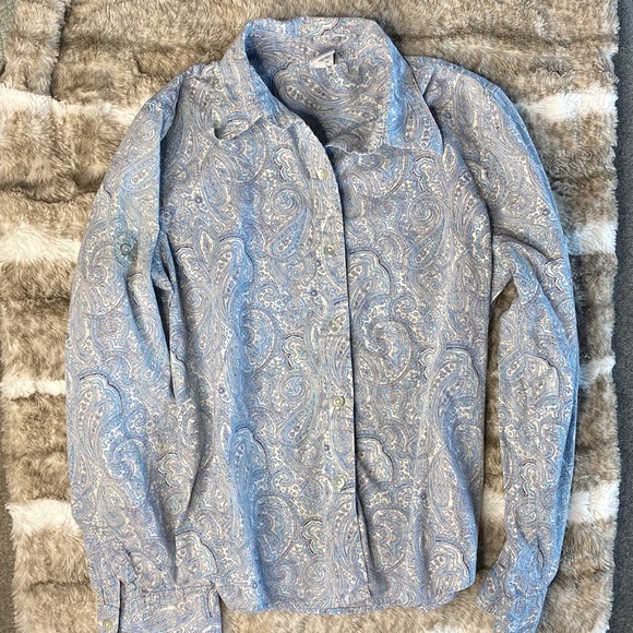 🔴5/$25🔴 GAP button down - Picture 5 of 5